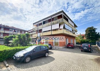 esterno - Three-room apartment Via Treviso
 
20, Massa - photo 24