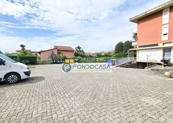 esterno - Three-room apartment Via Treviso
 
20, Massa - photo 22