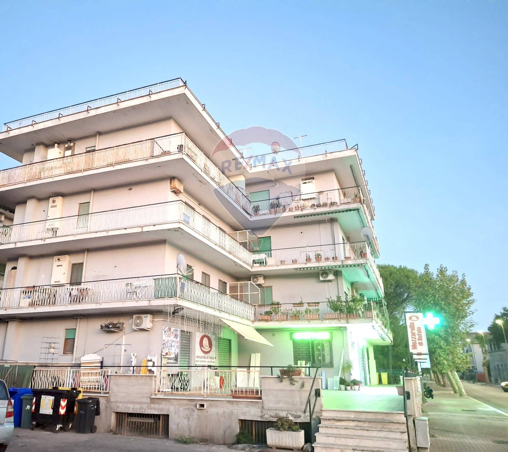 Edificio all\'aperto - Four-room apartment Minturno - photo 1