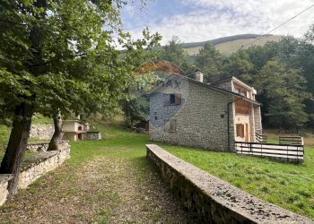 Casa all\'aperto - Villa SR 83 MARSICANA, Civitella Alfedena - foto 6