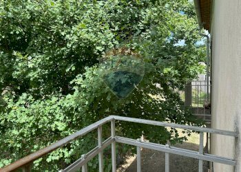 Balcone - Semi-detached house Via Nazionale
 
103, Pizzone - photo 28