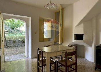 Sala da pranzo - Semi-detached house Via Nazionale
 
103, Pizzone - photo 21