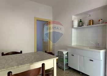 Sala da pranzo - Semi-detached house Via Nazionale
 
103, Pizzone - photo 23