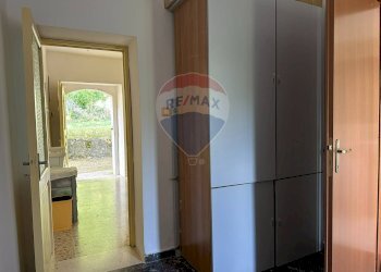 Hall / corridoio - Semi-detached house Via Nazionale
 
103, Pizzone - photo 28