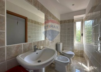 Bagno - Semi-detached house Via Nazionale
 
103, Pizzone - photo 32