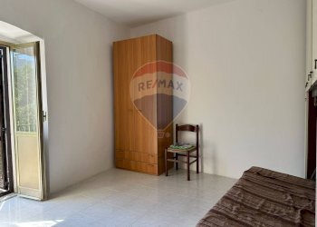 Camera / camera da letto - Semi-detached house Via Nazionale
 
103, Pizzone - photo 39