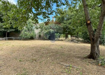 Giardino - Semi-detached house Via Nazionale
 
103, Pizzone - photo 75