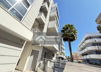 Foto 35 - Trilocale via merano
 
12, Alba Adriatica - foto 35