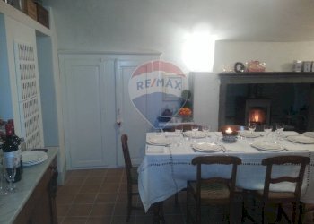 Sala da pranzo - Semi-detached house Via Coltura
 
1, Lenna - photo 8