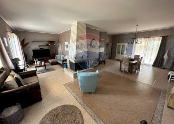 Sala da pranzo - Villa via l29
 
87, Villabate - foto 12