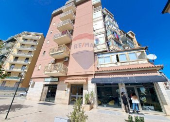 Edificio all\'aperto - Appartamento via sperone
 
6, Palermo - foto 1