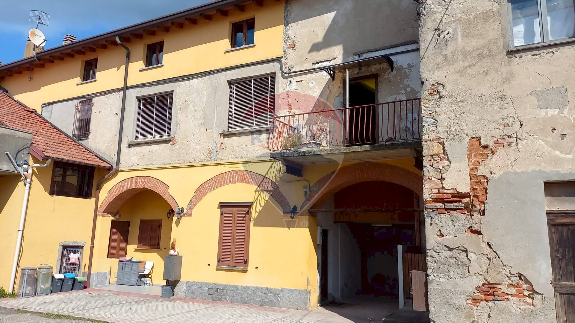 Edificio all\'aperto - Bilocale VIA ROMA
 
13, Casale Litta - foto 1