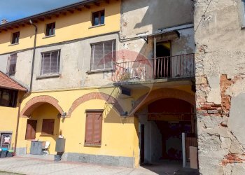 Edificio all\'aperto - Bilocale VIA ROMA
 
13, Casale Litta - foto 1