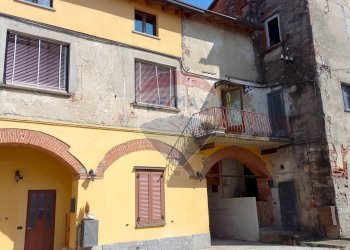 Edificio all\'aperto - Bilocale VIA ROMA
 
13, Casale Litta - foto 2