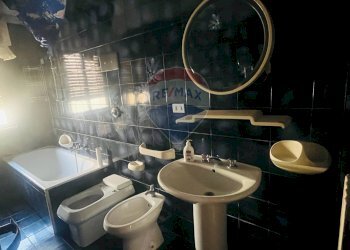 Bagno - Appartamento via Zara
 
61, Ragusa - foto 17