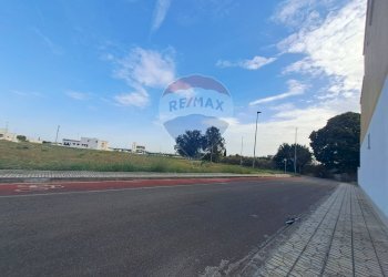 Edificio all\'aperto - Terreno edificabile Viale Grande Europa, Oria - foto 6