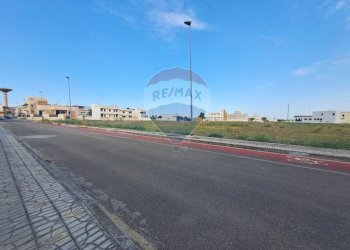 Edificio all\'aperto - Terreno edificabile Viale Grande Europa, Oria - foto 7