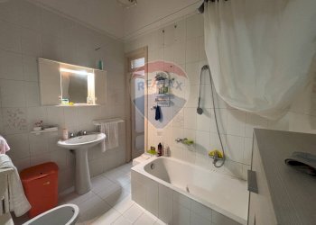 Bagno - Independent house Via Galileo Galilei
 
29, San Pietro Vernotico - photo 14