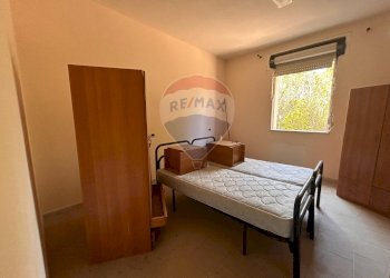 Camera / camera da letto - Villa Novoli - photo 16