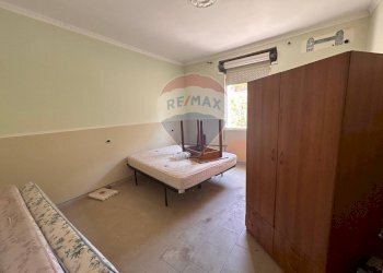 Camera / camera da letto - Villa Novoli - photo 17