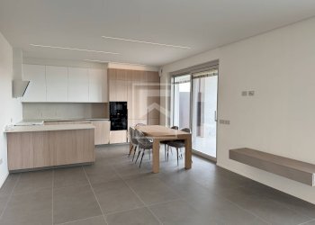Foto 1 - Trilocale Via Belvedere
 
21, Padenghe sul Garda - foto 1