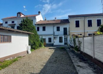 Foto 2 - Casa indipendente Vicolo salsetto
 
6, Desana - foto 2