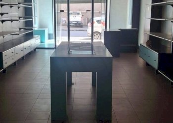 Foto 2 - Locale Commerciale VIA UMBRO CASENTINESE
 
30, Bibbiena - foto 2