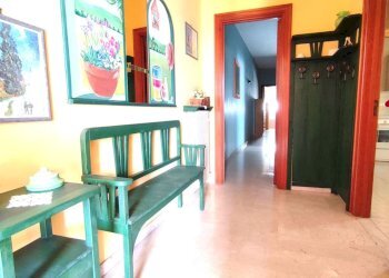 corridoio - Appartamento Trieste, Sannicola - foto 2