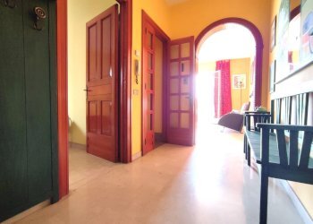 corridoio - Appartamento Trieste, Sannicola - foto 4