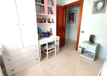 camera da letto - Appartamento Trieste, Sannicola - foto 30