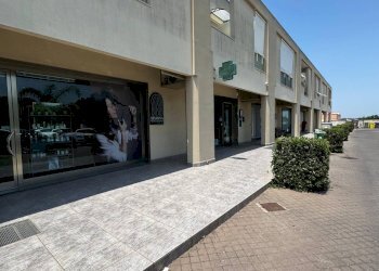 Foto 2 - Commercial Activity Alezio - photo 2