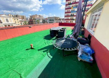 Foto 2 - Trilocale piazza ernesto cesaro, Torre Annunziata - foto 2