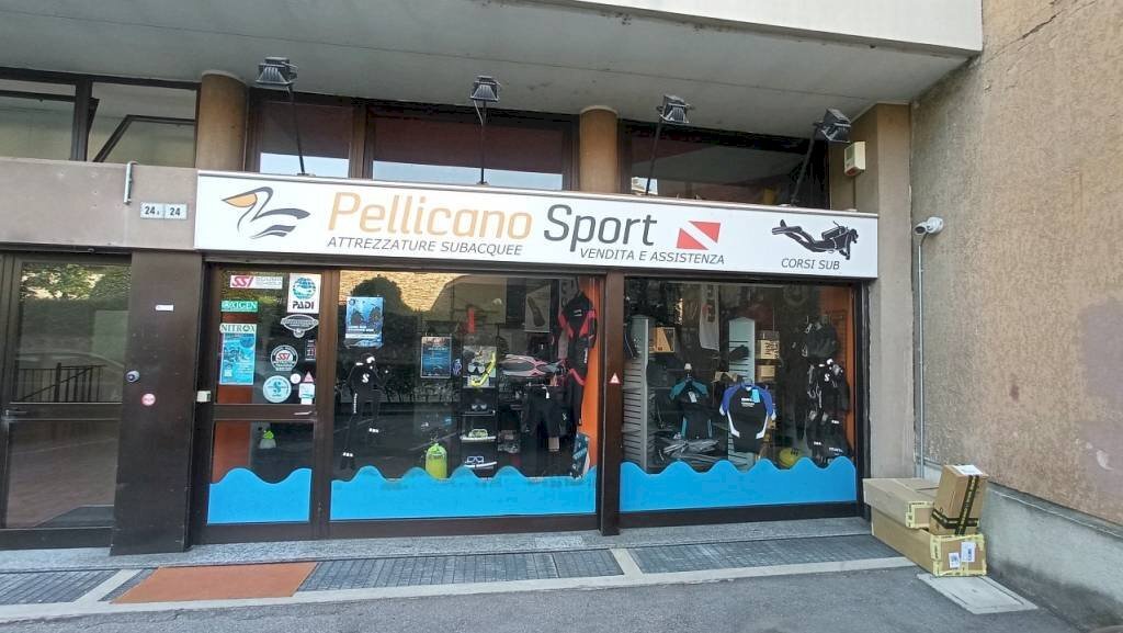 Facciata - Shop via Antonio Gramsci, 24, Borgomanero - photo 1