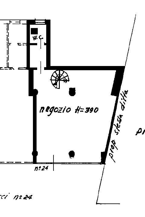 Shop via Antonio Gramsci, 24, Borgomanero - floor plans 1