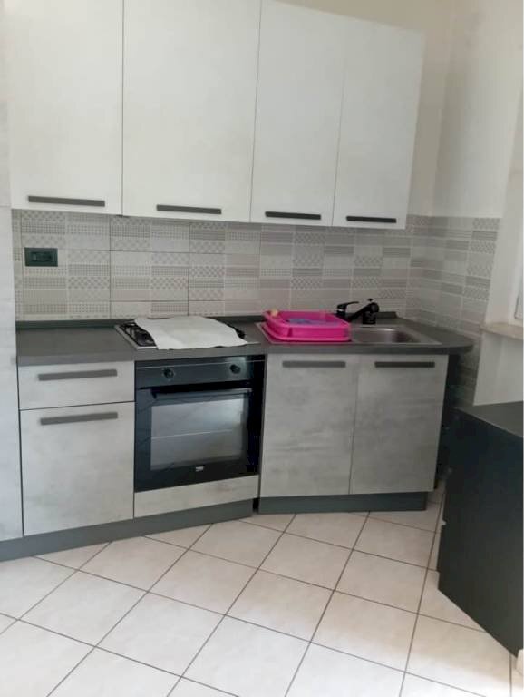 Cucina - Trilocale via Emanuele Filiberto, Beinette - foto 1