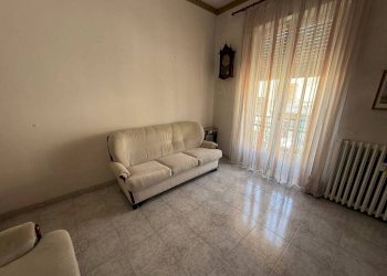 Salone - Trilocale via Elvo, 2, Torino (zona Barriera Milano) - foto 11