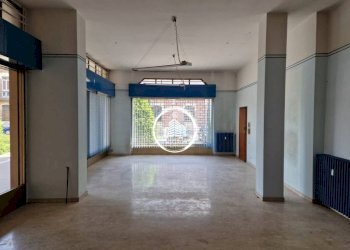 Interno non residenziale - Shop via Giovanni Piumati, 82, Bra - photo 1