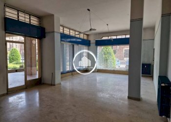 Interno non residenziale - Shop via Giovanni Piumati, 82, Bra - photo 5