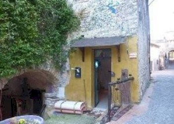 Facciata - Bilocale via del Collitrone, 23, Toffia - foto 1