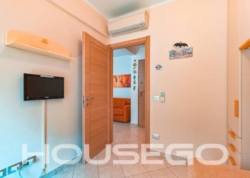 Disimpegno - Three-room apartment via Germania, 33, Spotorno - photo 16