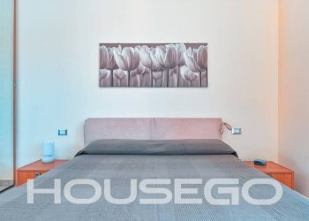 Camera da letto - Three-room apartment via Germania, 33, Spotorno - photo 46