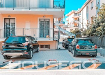 Posto macchina - Three-room apartment via Germania, 33, Spotorno - photo 6