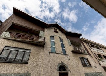 Facciata - Villa via Addis Abeba, 13, Trecate - foto 1