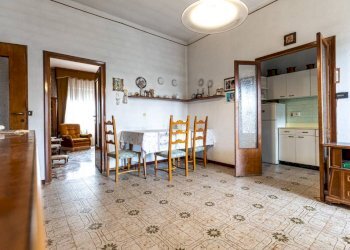 Sala da pranzo - Villa via Addis Abeba, 13, Trecate - foto 4