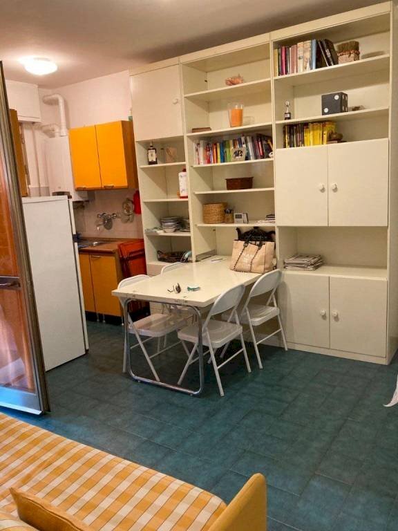 Salone - Two-room apartment via Pisa, Massa - photo 2