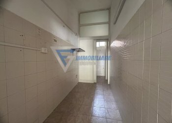 Locale Commerciale Via Arno, Siracusa - foto 6