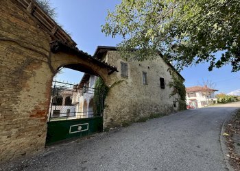 Casa indipendente Montelupo Albese - foto 2