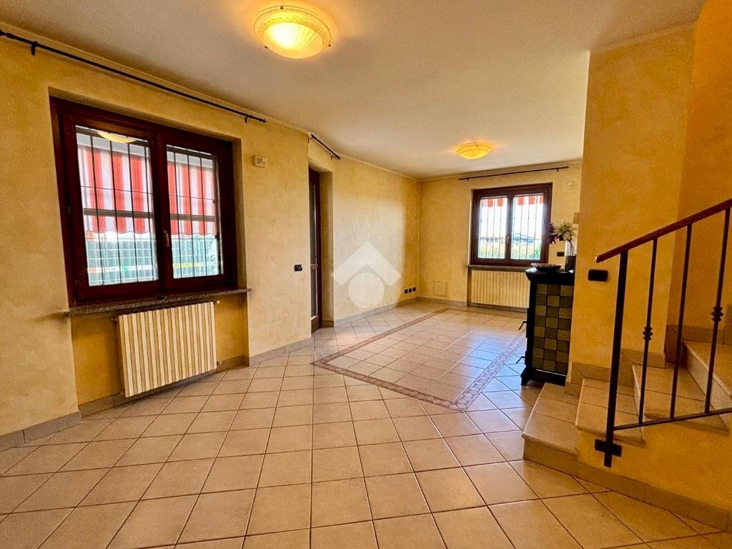 Portion of a house Via San Maurizio, Borgaro Torinese - photo 3