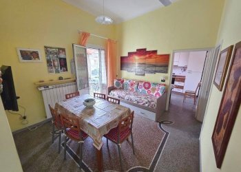 Quadrilocale Piazza Indipendenza, Borghetto Santo Spirito - foto 1