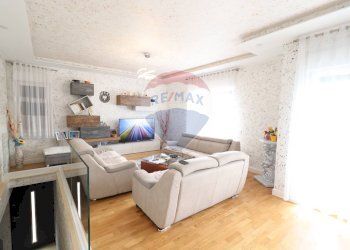 Independent house Solza, BG, Solza - photo 1